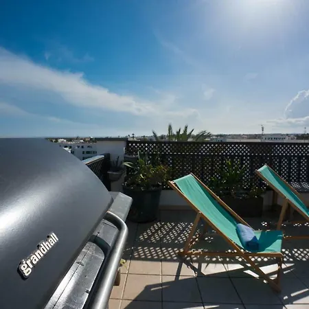 Perfect Penthouse With Stunning Sea & Mountain Views Appartement *