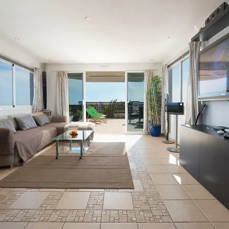 Perfect Penthouse With Stunning Sea & Mountain Views