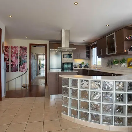 Apartment Perfect Penthouse With Stunning Sea & Mountain Views *